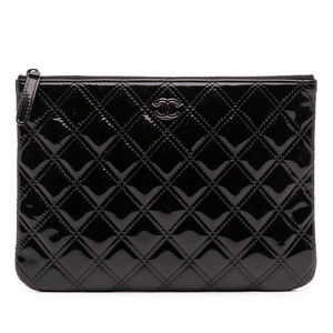 Pre-Loved Chanel Medium Quilted Patent O Case Clutch
